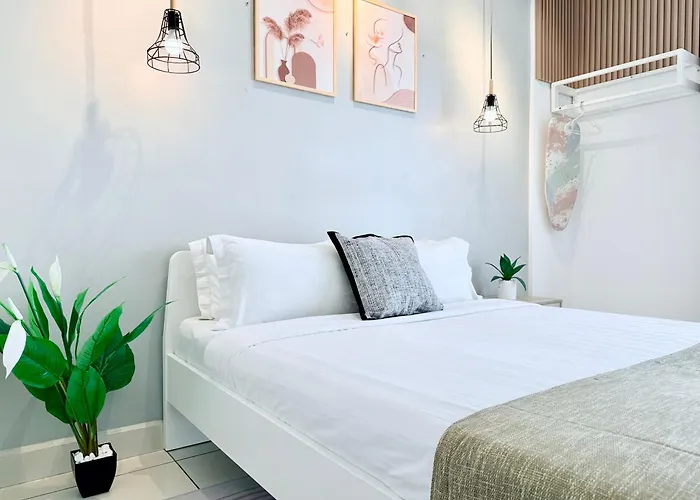 Owl Nest Suite\' At Aeropod Sovo